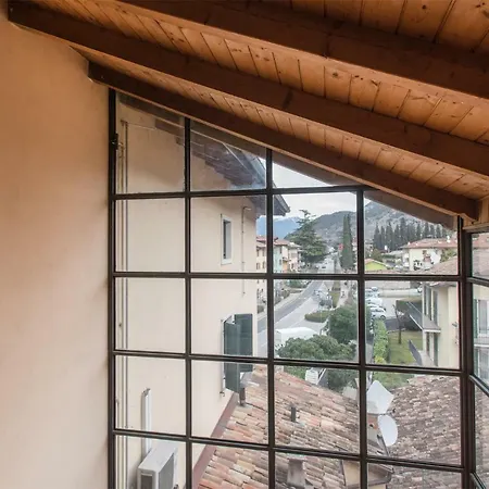 Apartment Casa Lidia, La Mansarda Sul Fiume