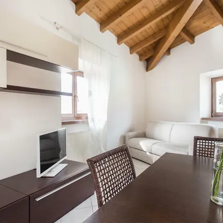 Casa Lidia, La Mansarda Sul Fiume Apartment Arco